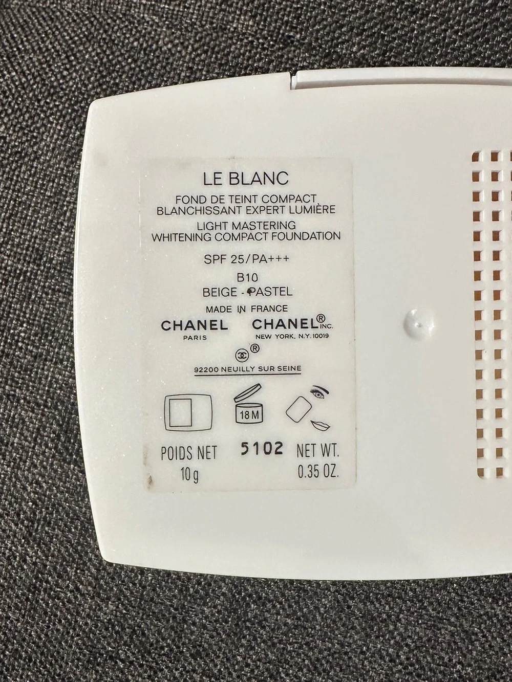 Chanel Le Blanc Light Mastering Whitening Compact Foundation (RARE 2015 ASIA)